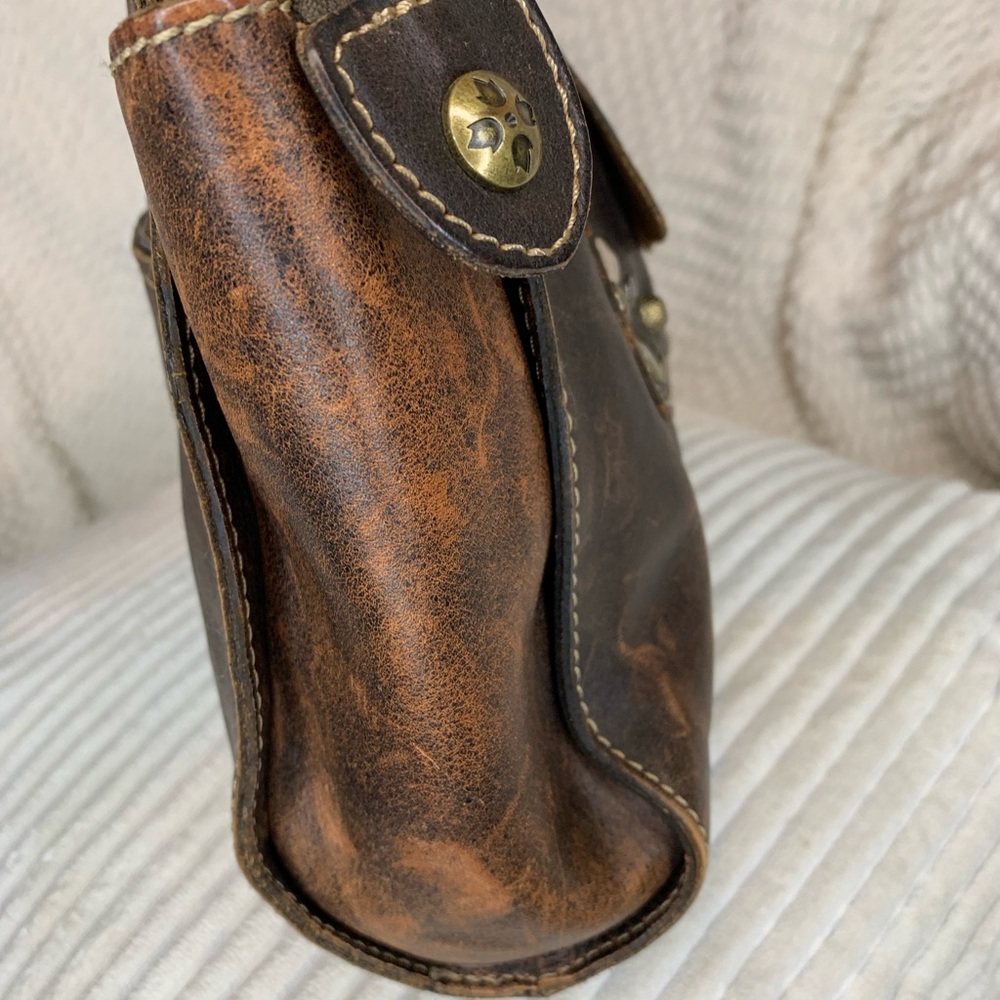 Patricia Nash Distressed Ergo Satchel - Picture 11 of 14